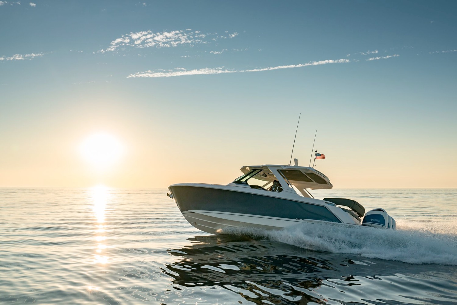 Tiara 38 running